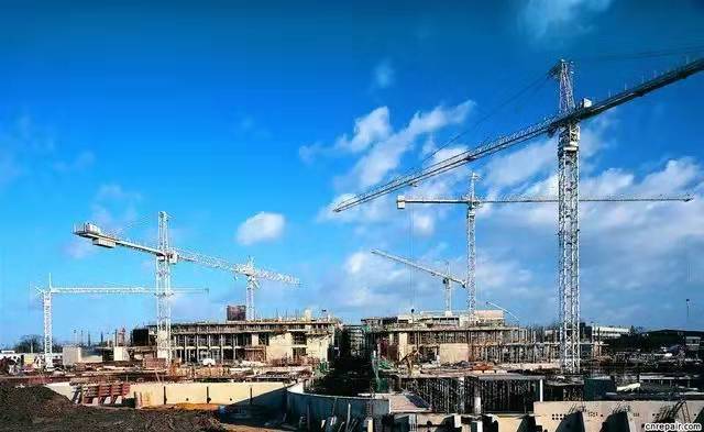 上海建筑劳务分包的发展与挑战