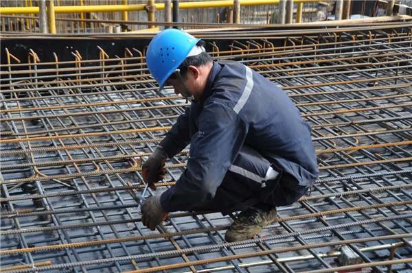 建筑施工劳务分包的优势与实践——以福州惠文建筑为例